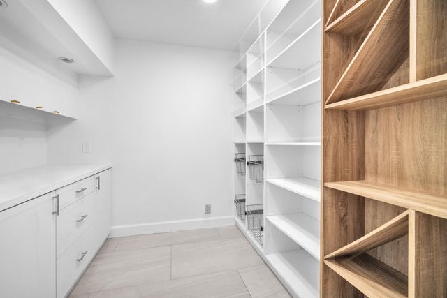 3161 N 36TH Street, Hollywood, FL 33021