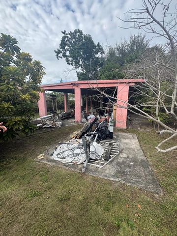 85 NW 52nd St, Miami, FL 33127