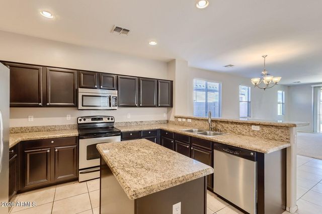 2610 W GABY Road, Phoenix, AZ 85041