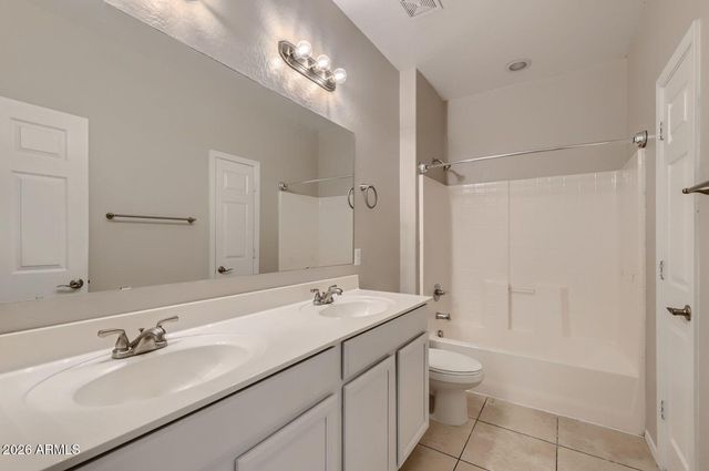 2610 W GABY Road, Phoenix, AZ 85041