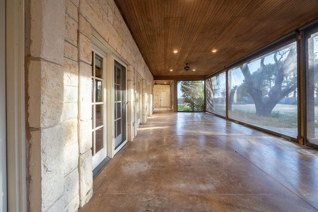 19706 County Road 3100, Slaton, TX 79364