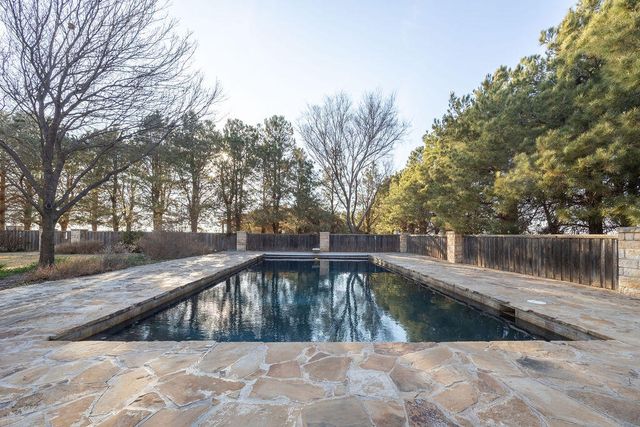 19706 County Road 3100, Slaton, TX 79364