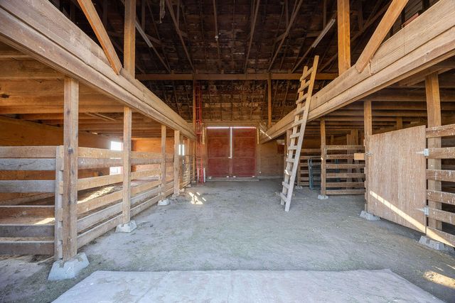 19706 County Road 3100, Slaton, TX 79364