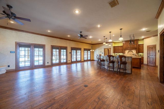 19706 County Road 3100, Slaton, TX 79364