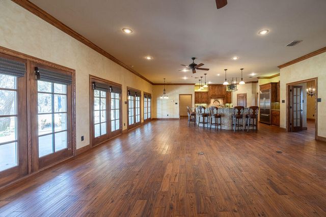 19706 County Road 3100, Slaton, TX 79364