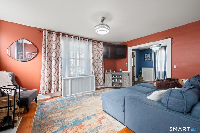 32 Burr Avenue, Middletown, CT 06457