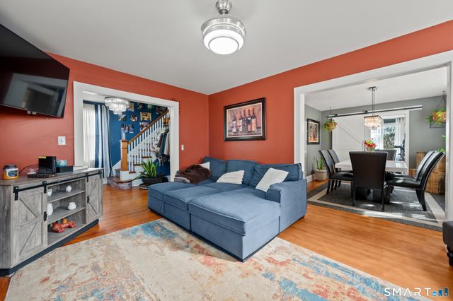 32 Burr Avenue, Middletown, CT 06457