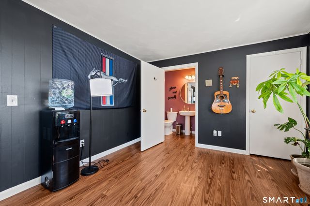 32 Burr Avenue, Middletown, CT 06457