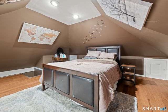 32 Burr Avenue, Middletown, CT 06457