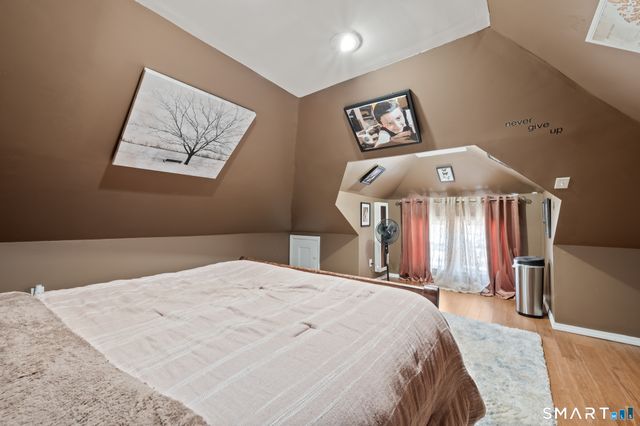 32 Burr Avenue, Middletown, CT 06457