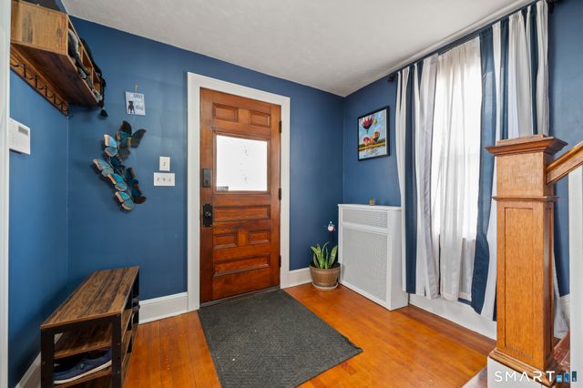 32 Burr Avenue, Middletown, CT 06457