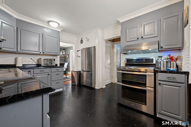 32 Burr Avenue, Middletown, CT 06457