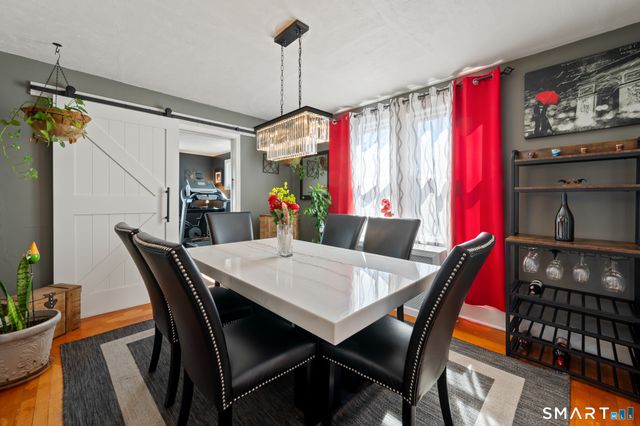 32 Burr Avenue, Middletown, CT 06457