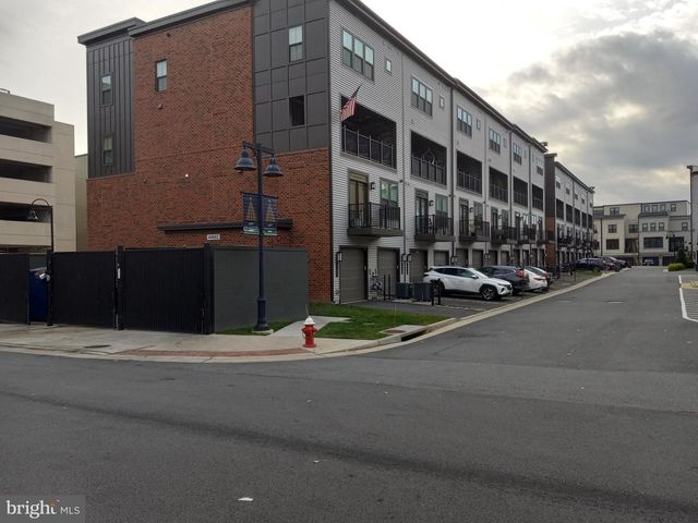 44682 PROVINCETOWN DR, Ashburn, VA 20147