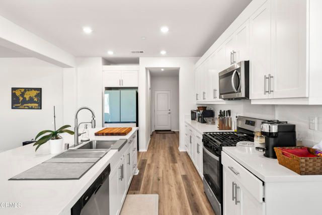 9019 Black Thorn Street, Jurupa Valley, CA 92509