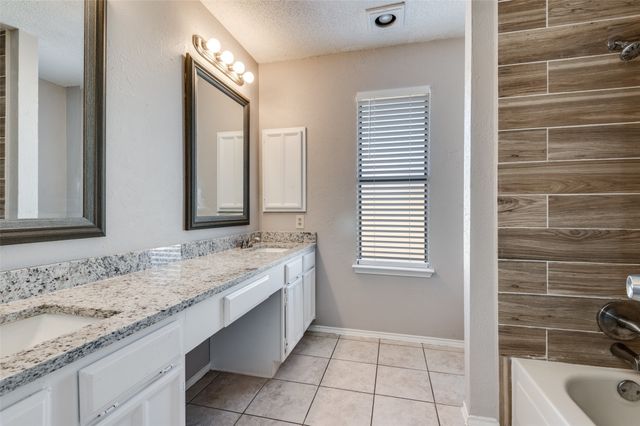 2670 Fairmont Drive, Grand Prairie, TX 75052
