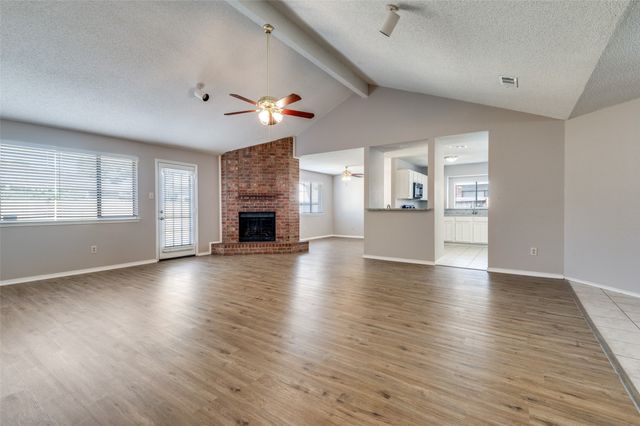 2670 Fairmont Drive, Grand Prairie, TX 75052