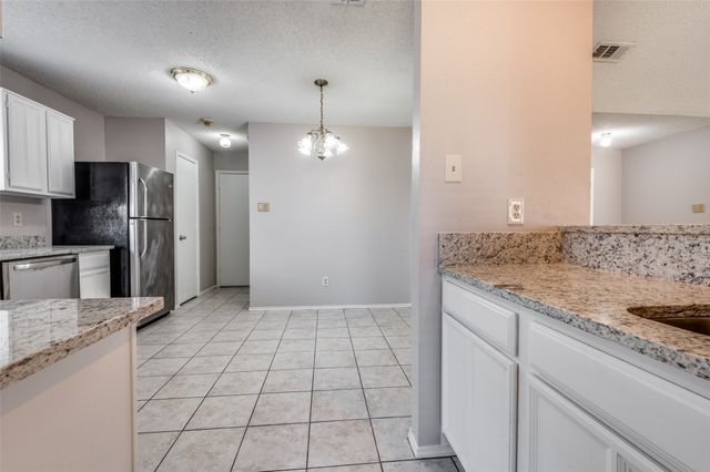 2670 Fairmont Drive, Grand Prairie, TX 75052