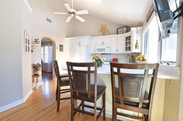 20 Conway Street, Ronkonkoma, NY 11779