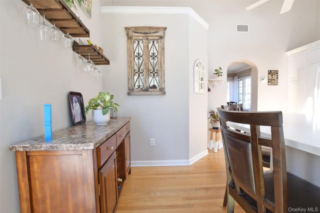 20 Conway Street, Ronkonkoma, NY 11779