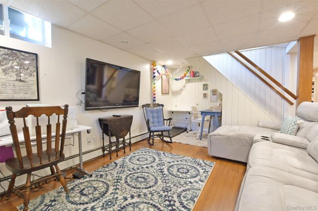 20 Conway Street, Ronkonkoma, NY 11779