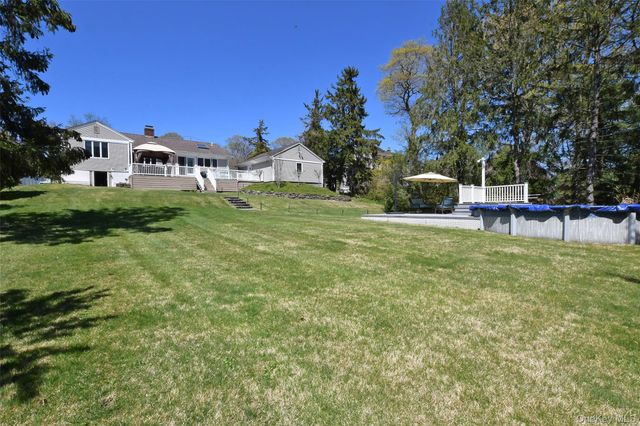 20 Conway Street, Ronkonkoma, NY 11779