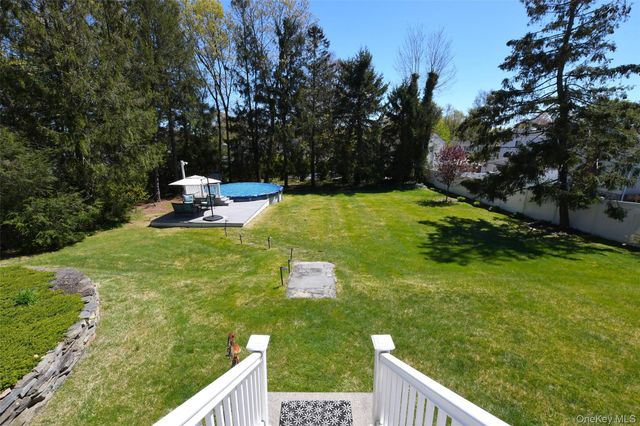 20 Conway Street, Ronkonkoma, NY 11779