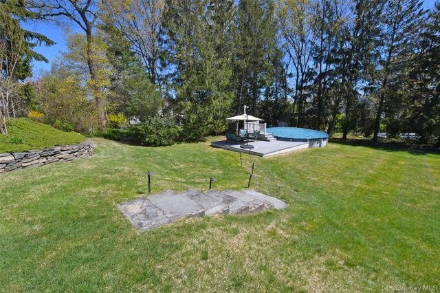 20 Conway Street, Ronkonkoma, NY 11779