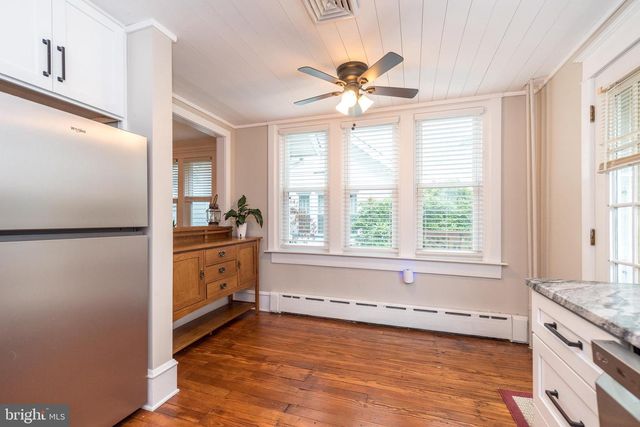 21 S 7TH ST, Quakertown, PA 18951