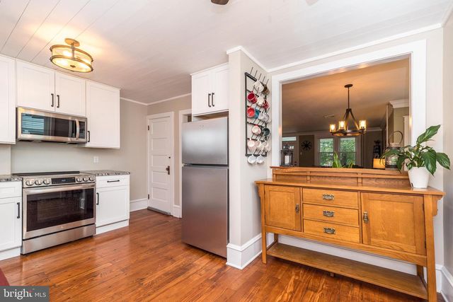 21 S 7TH ST, Quakertown, PA 18951