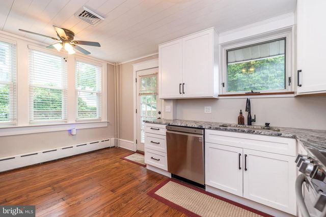 21 S 7TH ST, Quakertown, PA 18951