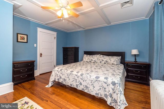 21 S 7TH ST, Quakertown, PA 18951