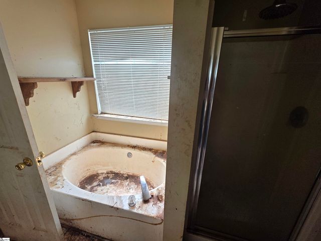 323 Wild Wing Way, Easley, SC 29642