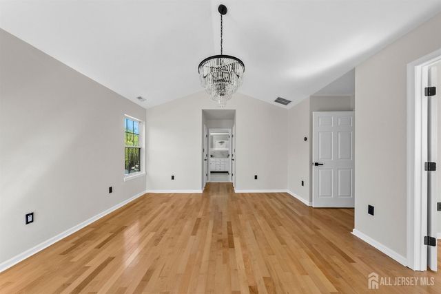 7 Hauser Lane, Old Bridge, NJ 07747