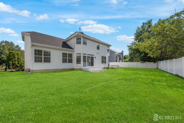 7 Hauser Lane, Old Bridge, NJ 07747