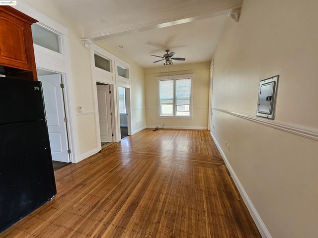 2825 Market St, Oakland, CA 94608