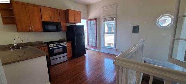 2825 Market St, Oakland, CA 94608