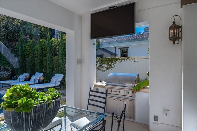 25500 Prado De Las Bellotas, Calabasas, CA 91302