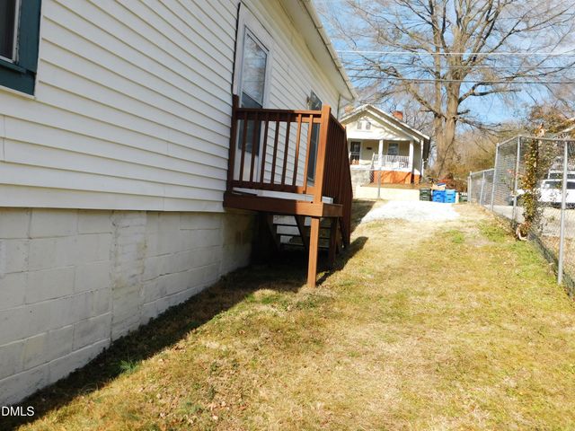 906 Price Avenue, Durham, NC 27701