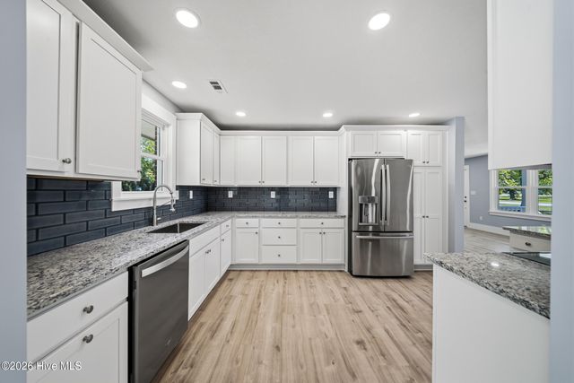 1719 Old Folkstone Road, Sneads Ferry, NC 28460