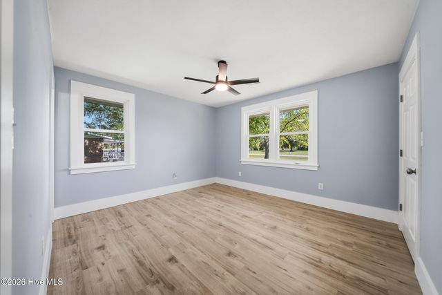 1719 Old Folkstone Road, Sneads Ferry, NC 28460