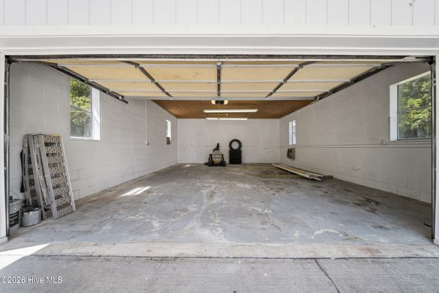1719 Old Folkstone Road, Sneads Ferry, NC 28460