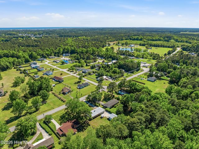 1719 Old Folkstone Road, Sneads Ferry, NC 28460