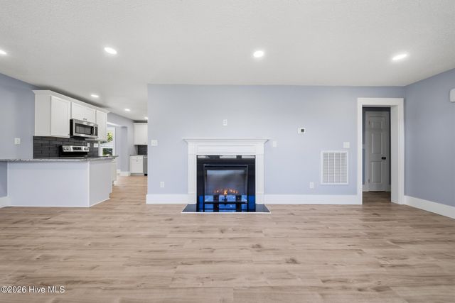 1719 Old Folkstone Road, Sneads Ferry, NC 28460