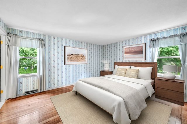 52 Wellesley Dr, Longmeadow, MA 01106