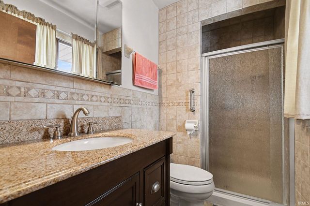 26526 Clyde Court, South Bend, IN 46619