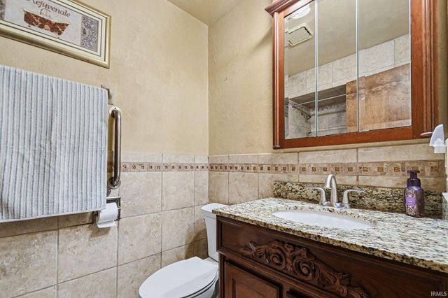 26526 Clyde Court, South Bend, IN 46619