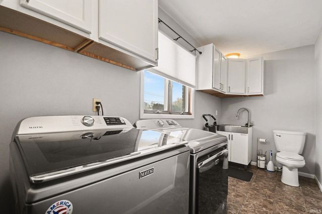 26526 Clyde Court, South Bend, IN 46619