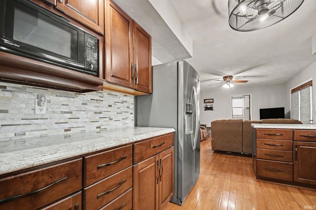 26526 Clyde Court, South Bend, IN 46619