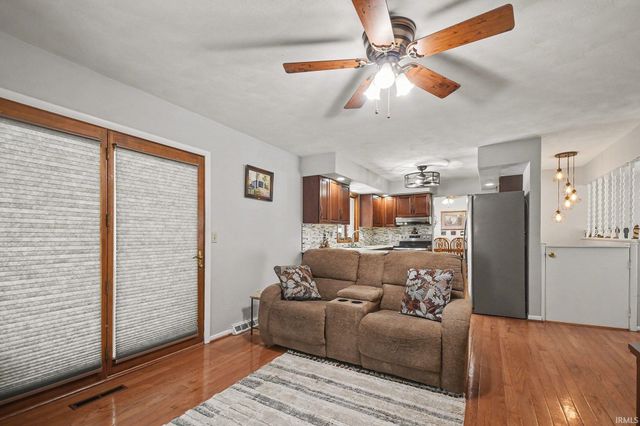 26526 Clyde Court, South Bend, IN 46619